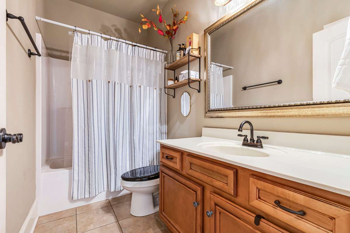 Second bathroom.