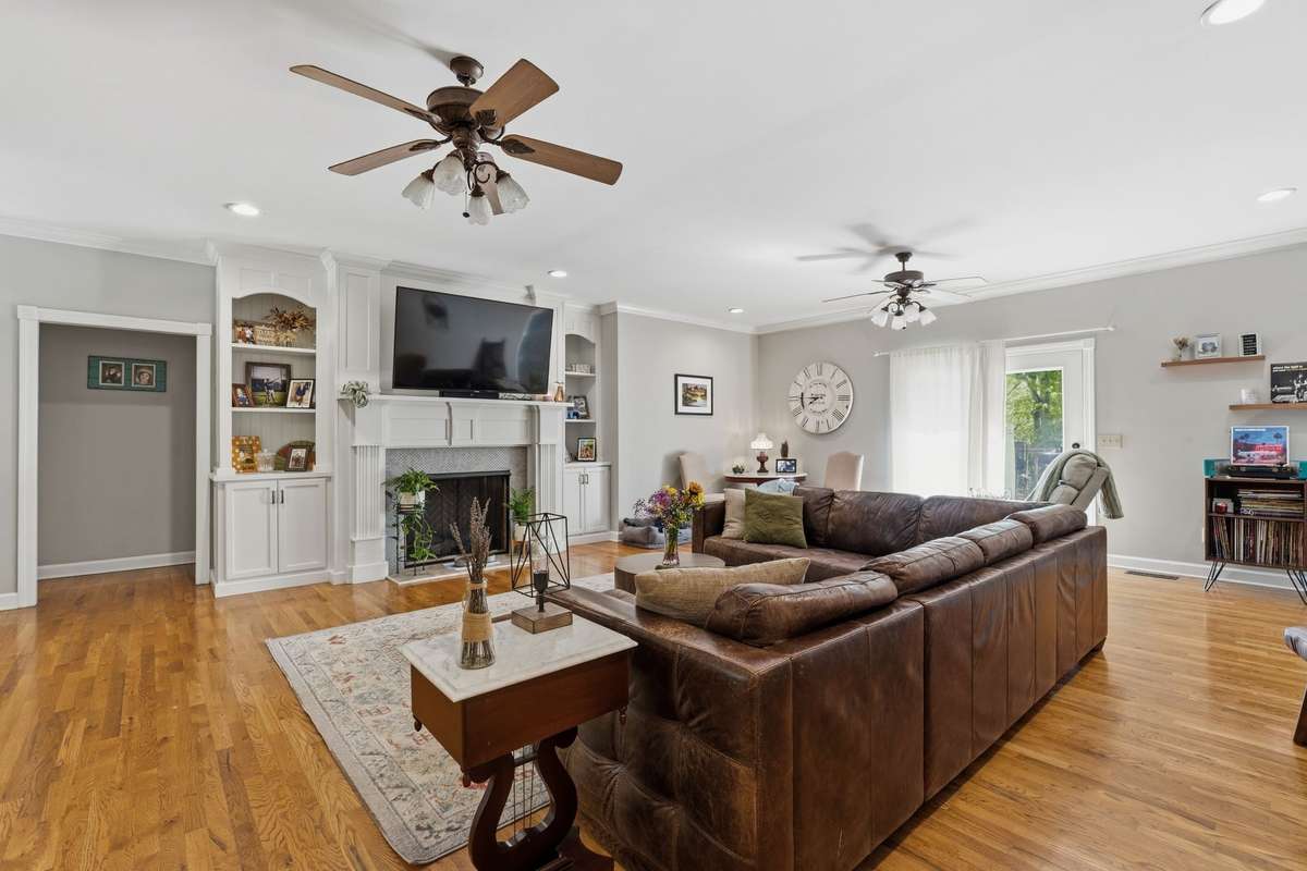 SO PRETTY & PRACTICAL!!  THE GREAT ROOM IS HUGE AND WILL ACCOMMODATE LOTS OF LARGE PIECES.