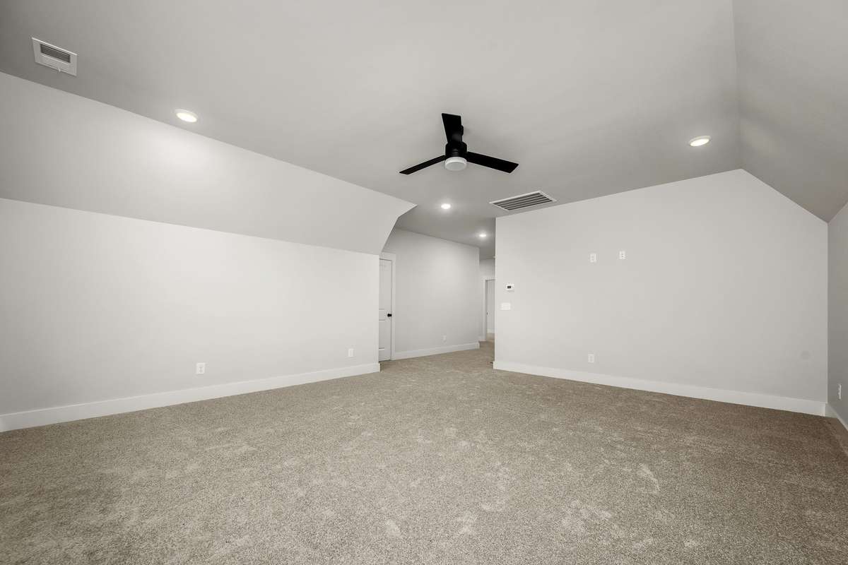 M261 - Bonus Room