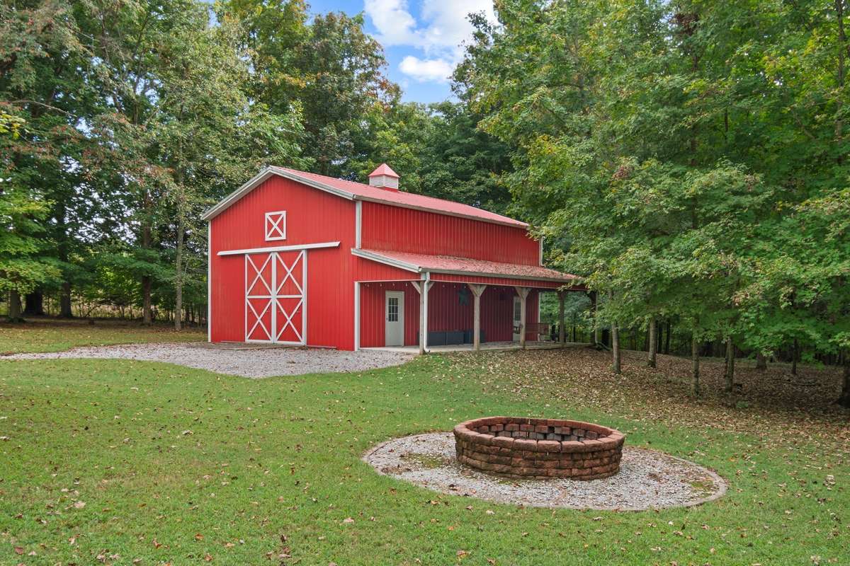 1200 sq ft Workshop was built in 2013