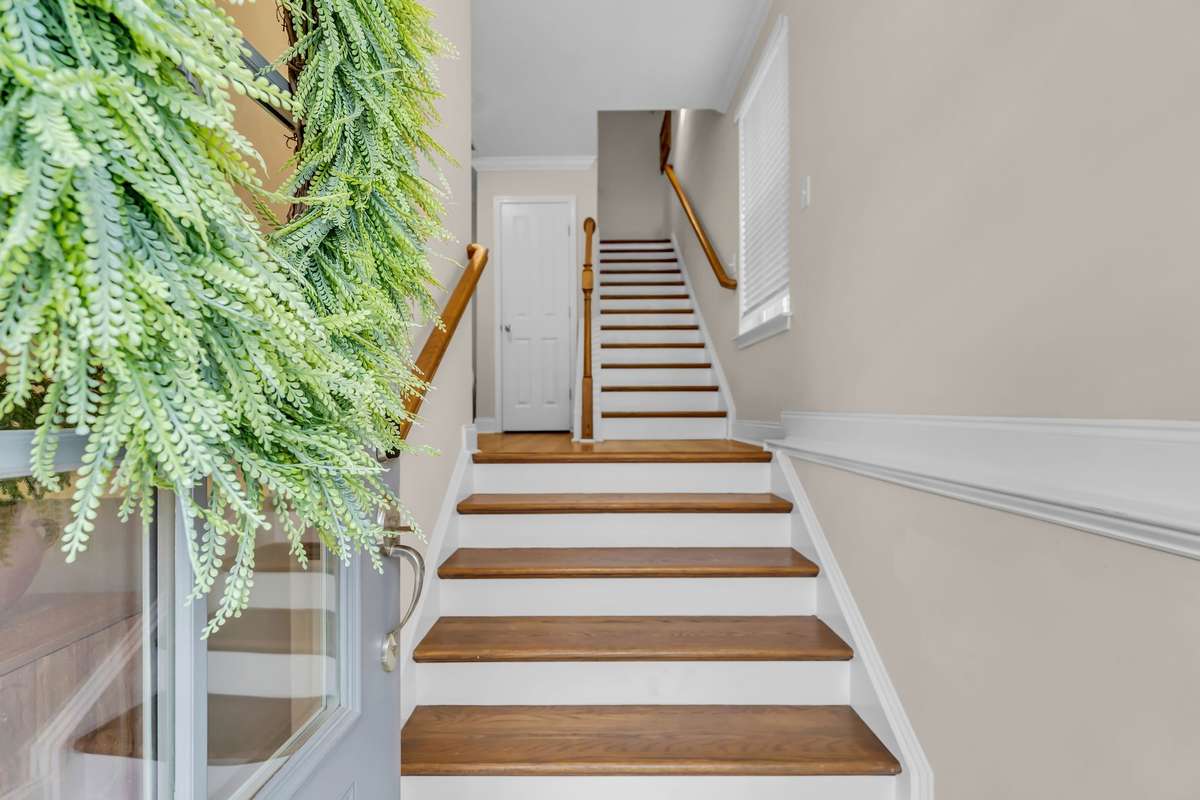 Treads  on staircase