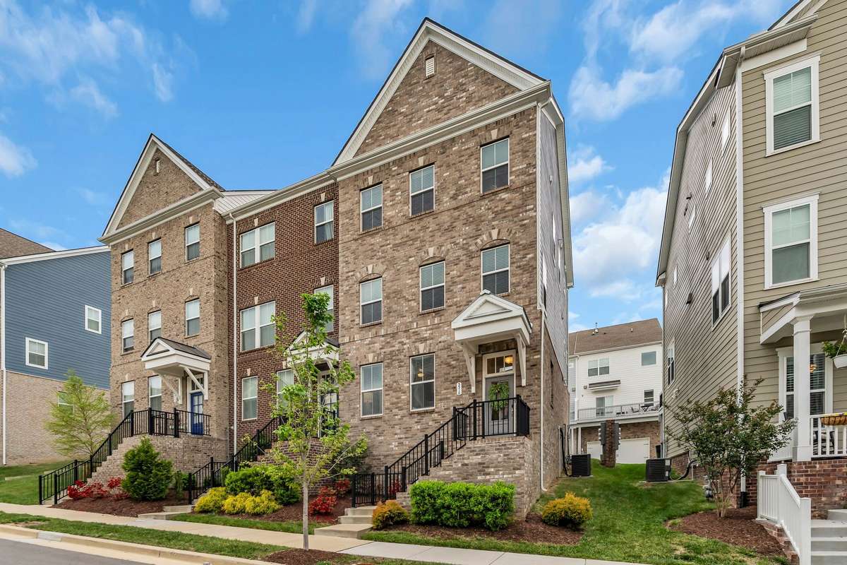Welcome to 3318 Tasker Dr , 4 bedroom 3 and 1/2 baths End unit Townhome