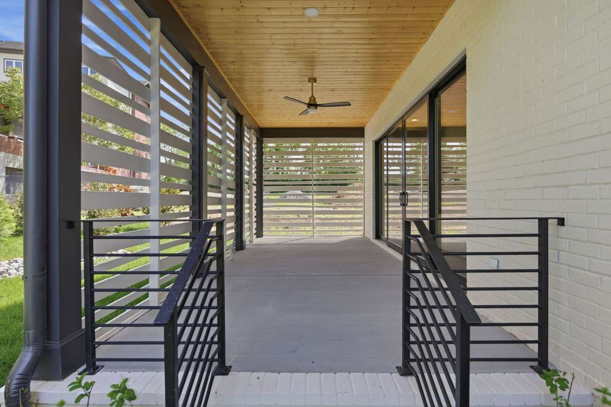 Rear privacy patio
