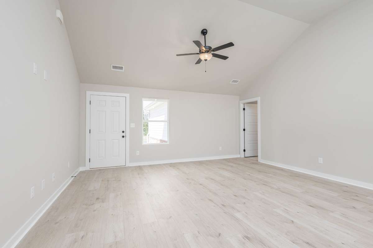 REPRESENTATION ONLY | PHOTOS FROM A PREVIOUSLY BUILT HOME OF THE SAME FLOOR PLAN