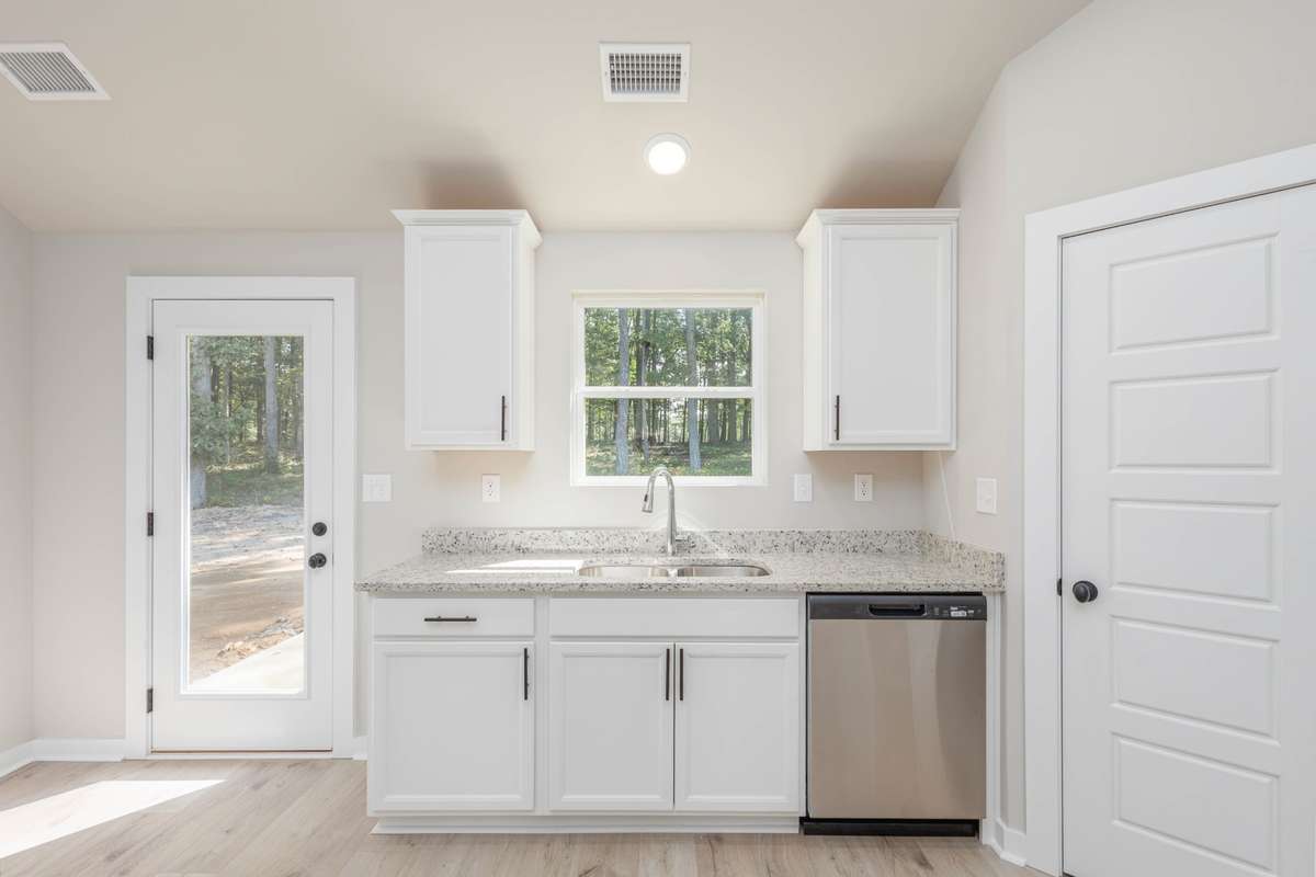 REPRESENTATION ONLY | PHOTOS FROM A PREVIOUSLY BUILT HOME OF THE SAME FLOOR PLAN