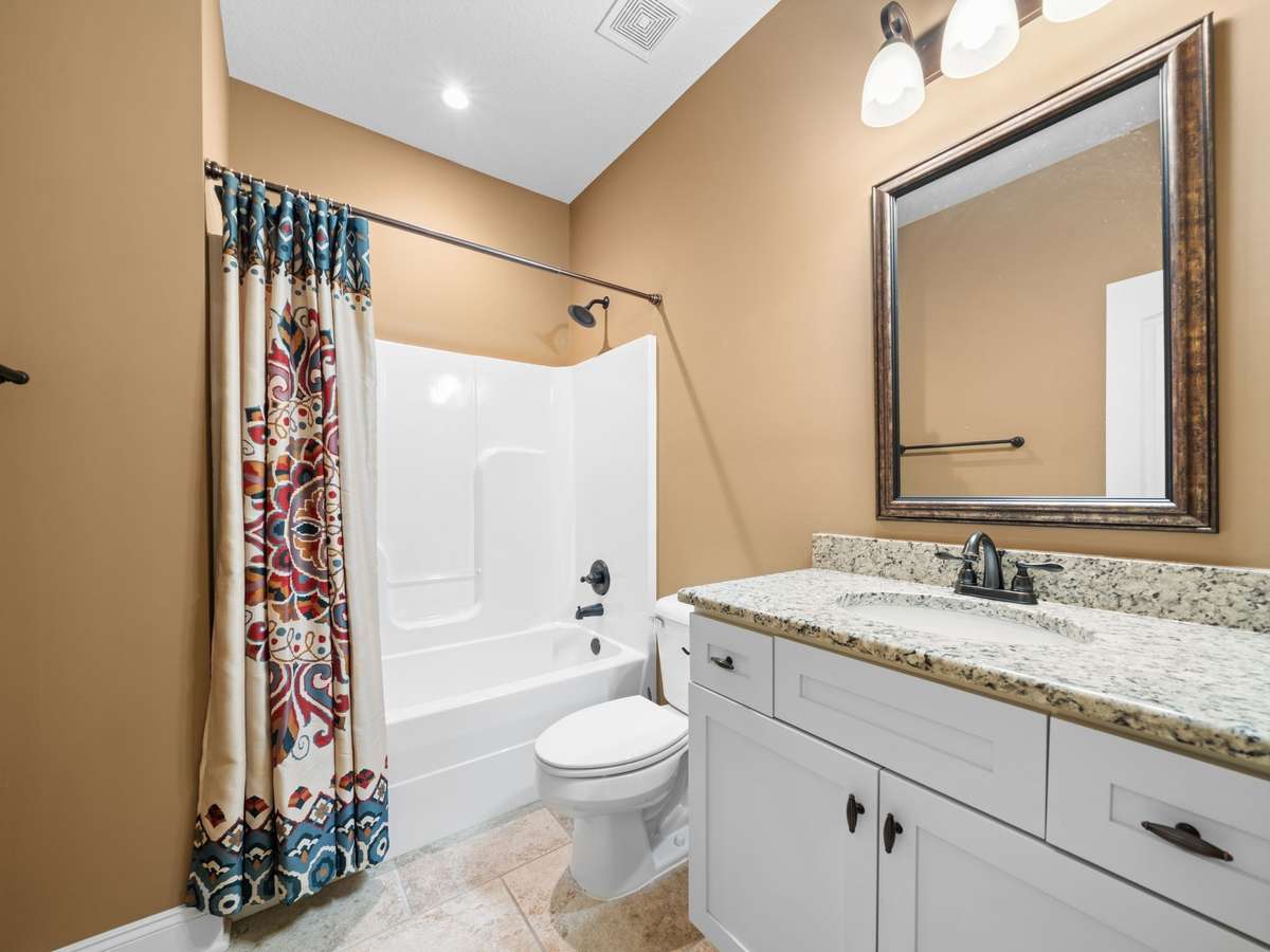 Full bath upstairs