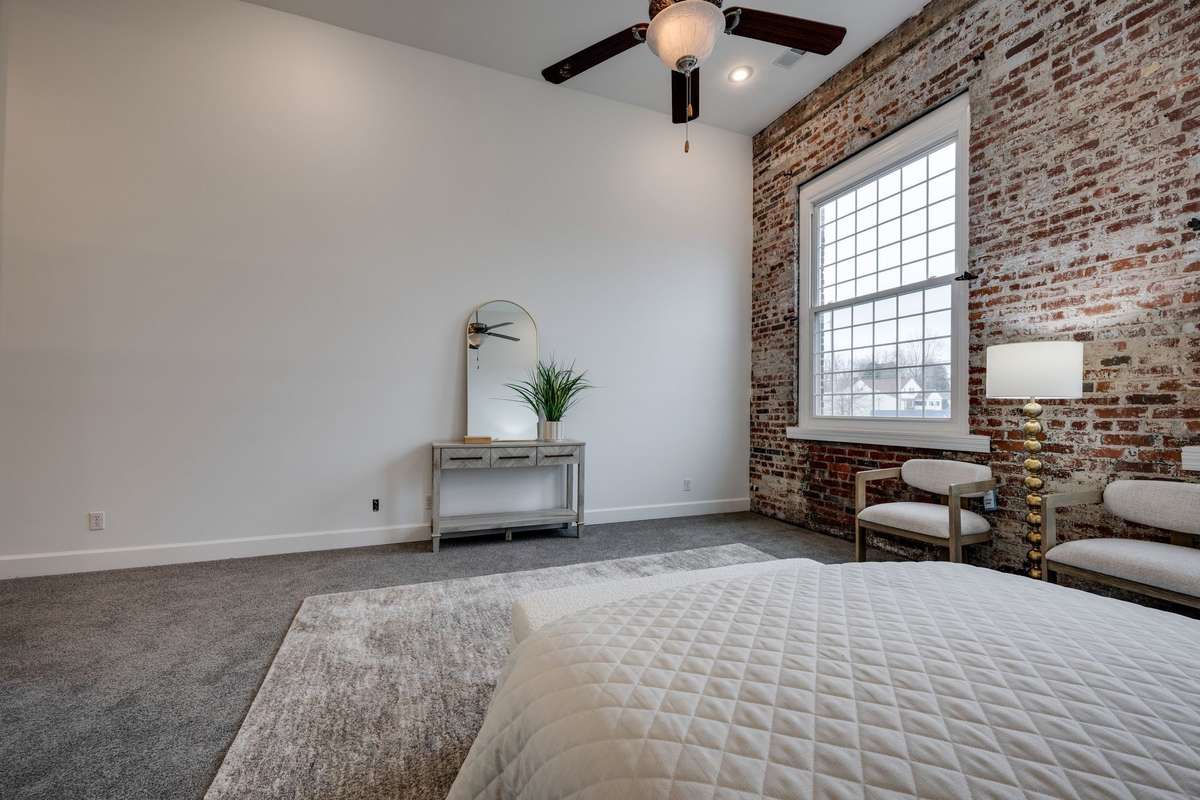 HUGE Room Sizes + High Ceilings
