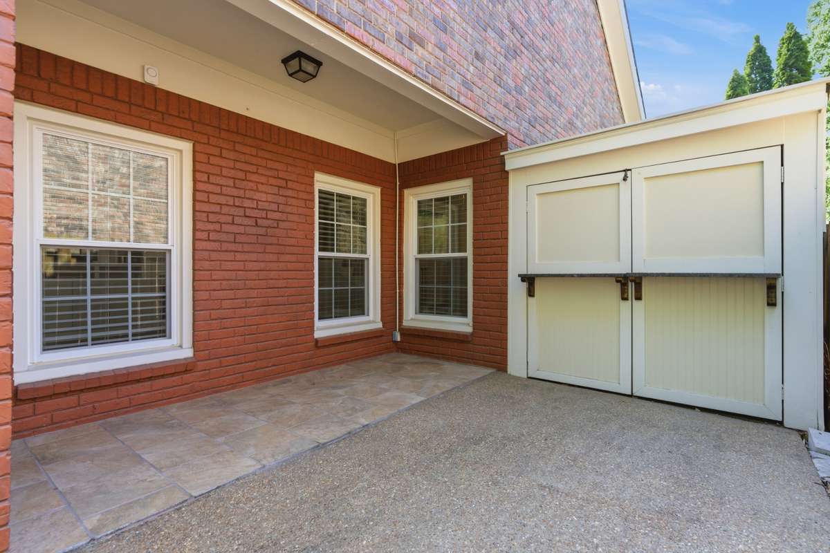 Outdoor storage