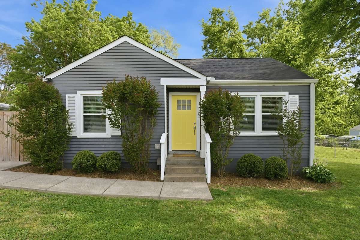 Adorable cottage in Woodbine
