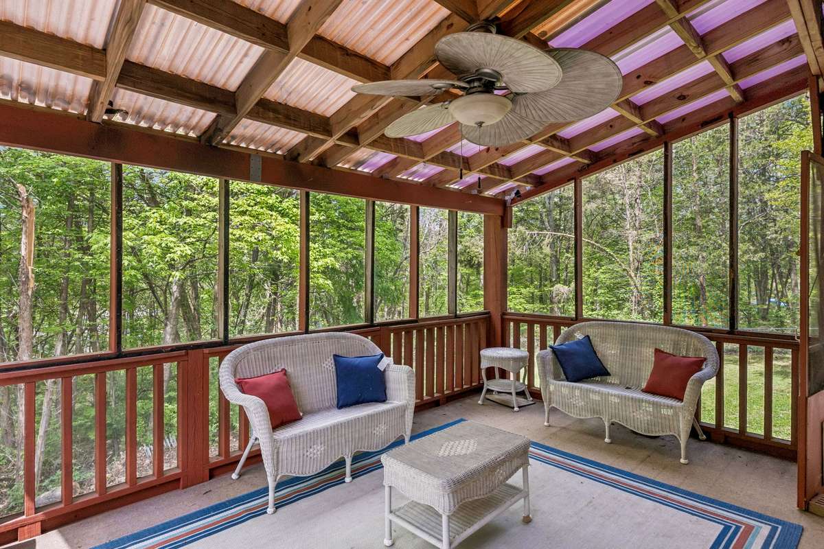 Just imagine sitting here in the mornings with a cup of coffee listening to the birds!