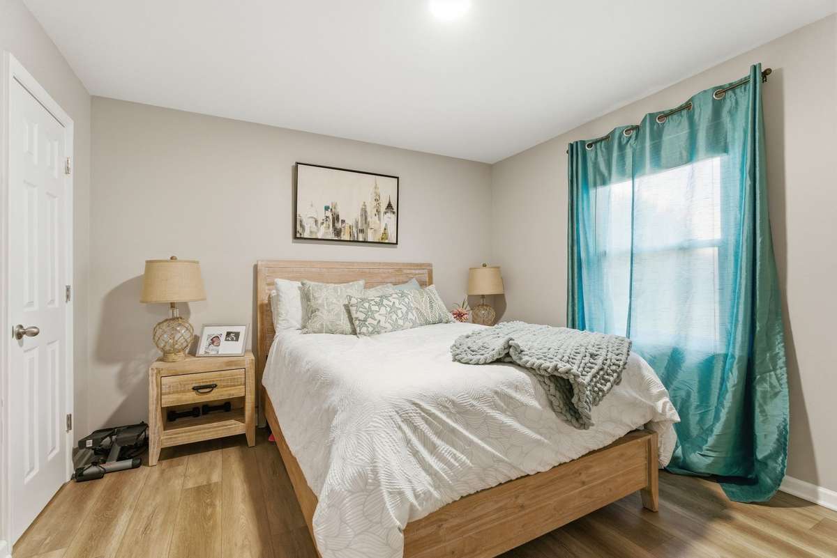 Second bedroom