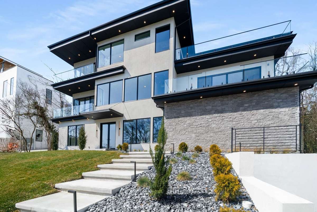 4503 Wayland Dr - Real stucco exterior with stone accents