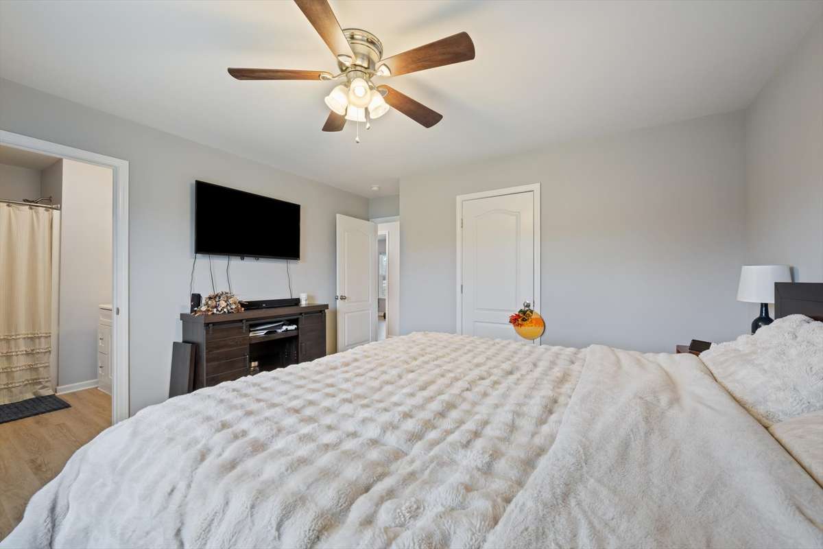 Primary has WALK IN closet and full en suite bathroom