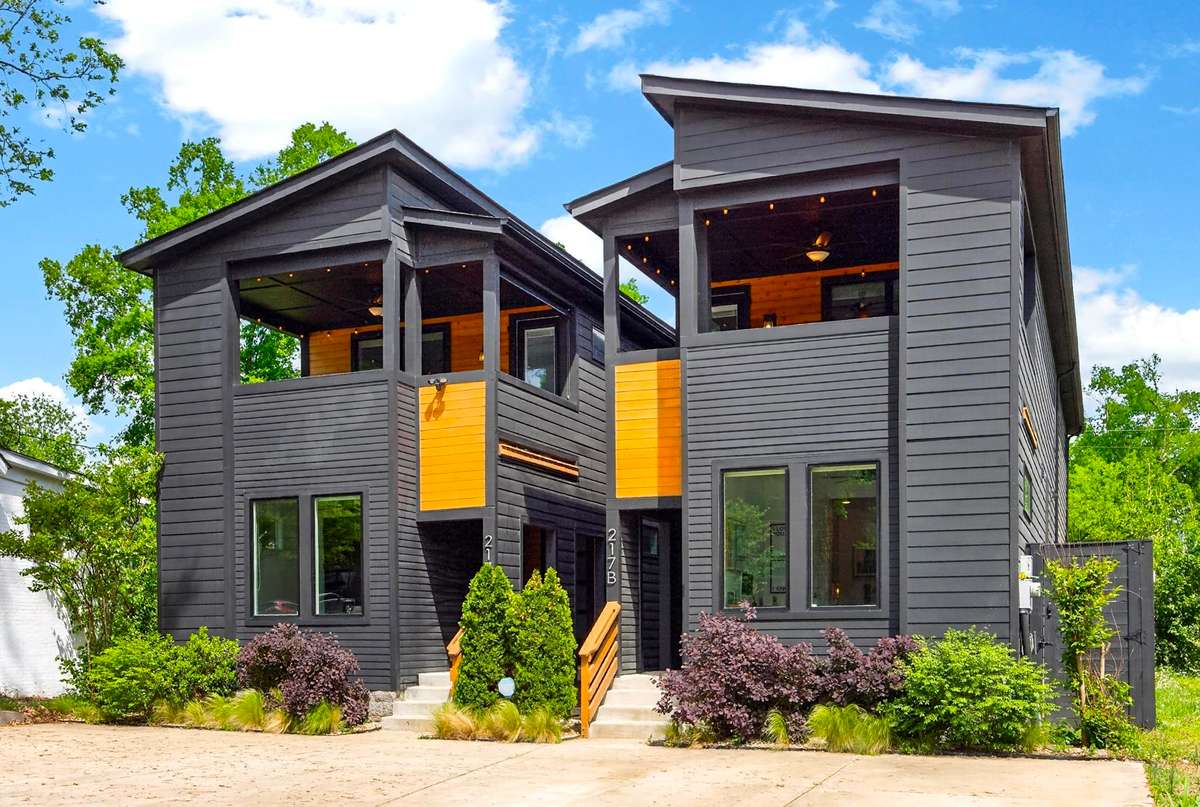 These two homes, with their striking modern exteriors, are just minutes away from downtown Nashville, and also offer proximity to some of the best restaurants and bars in East Nashville.