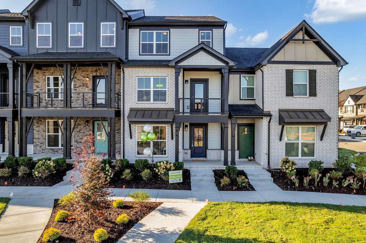 The Harrington features a guest suite on the first floor and is 4 bedrooms total. This home is starting soon, but there is still time to make your own design choices! Photos from a previously built Harrington.