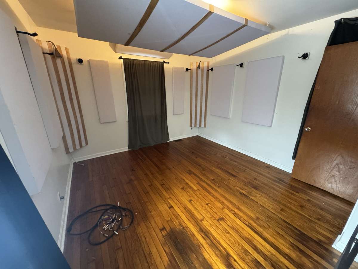 bedroom in house