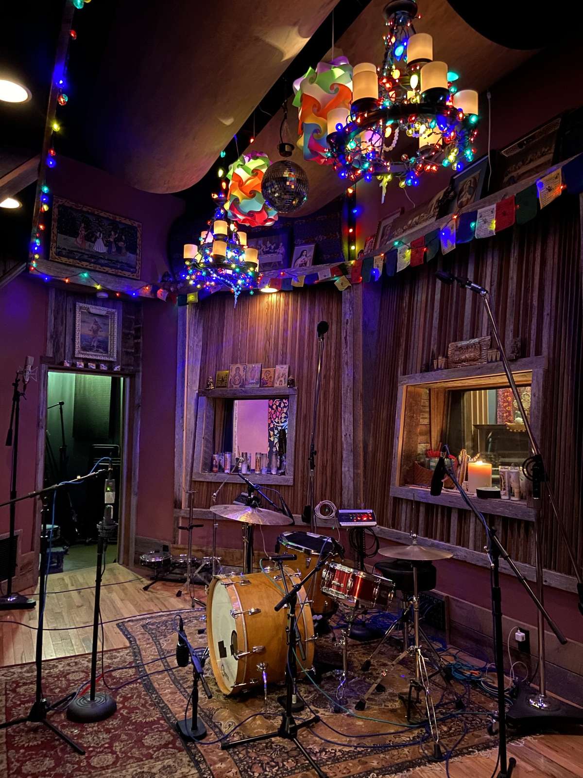 Main tracking room