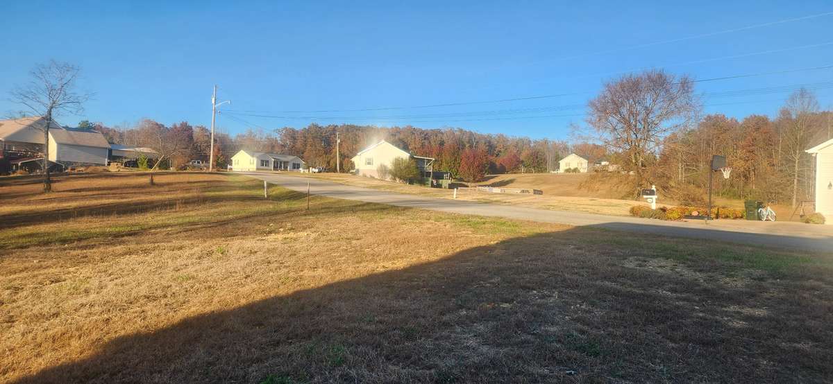 View of neighborhood.