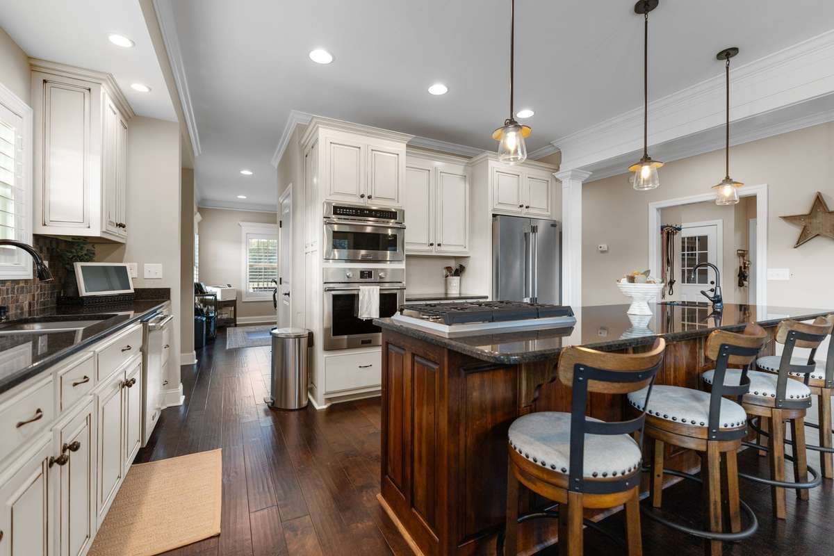 High-End Custom Cabinetry. NEW upgraded stainless appliance suite.