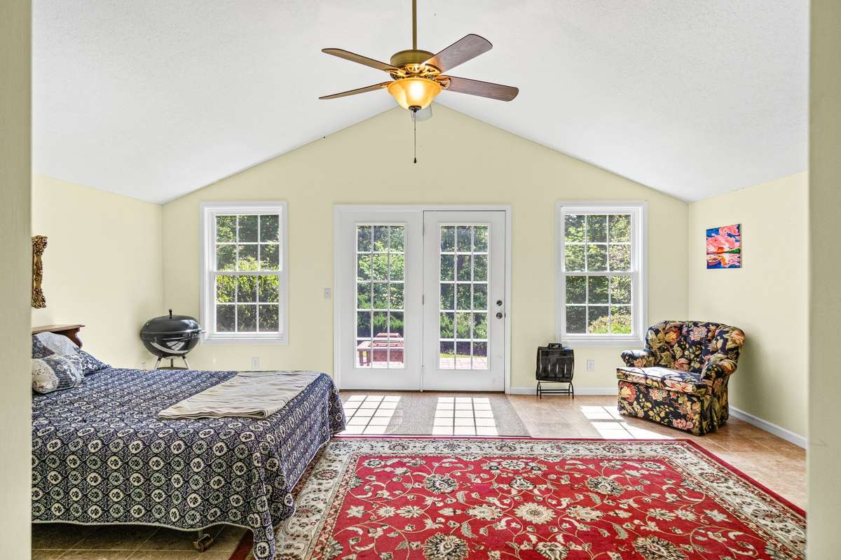 Lower level sunroom/flex quarters