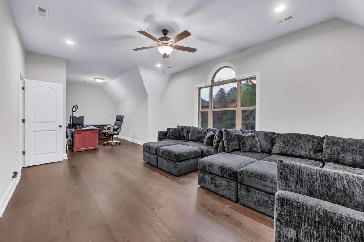 Rec/Bonus Room