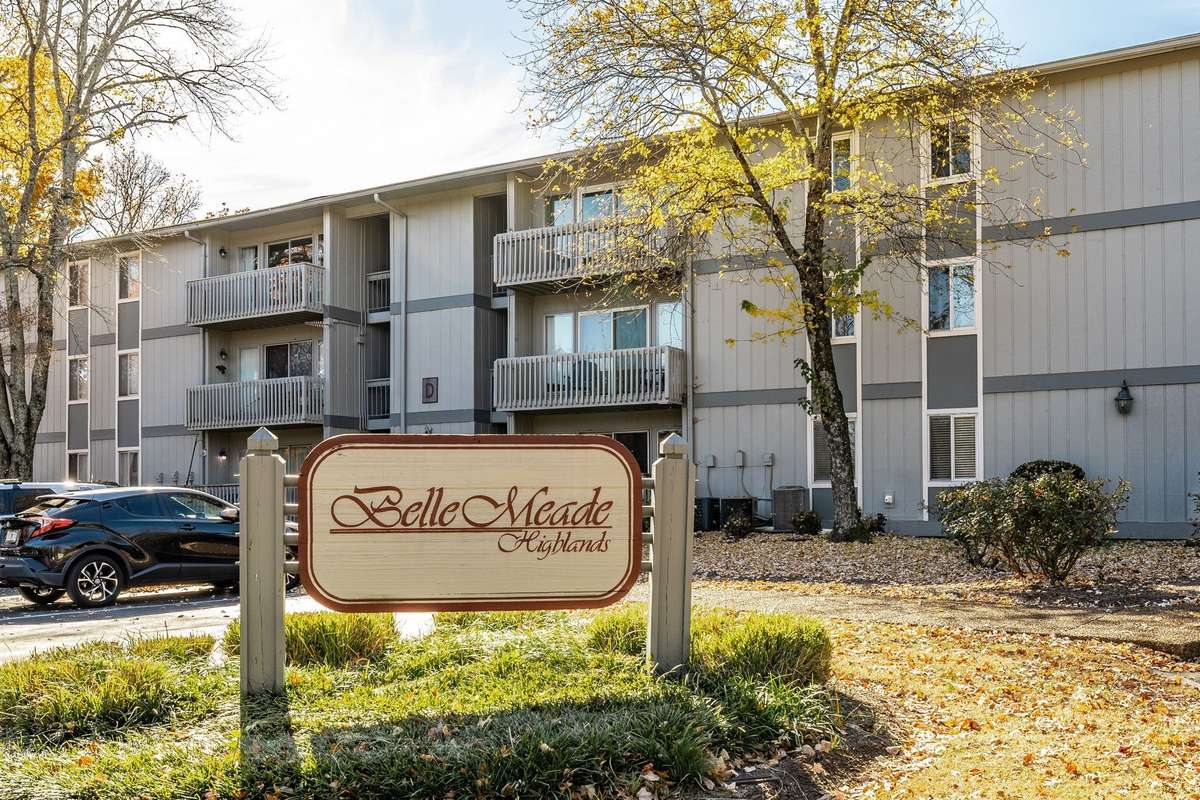 Belle Meade Highlands is truly a gem! Minutes away from everything Nashville has to offer