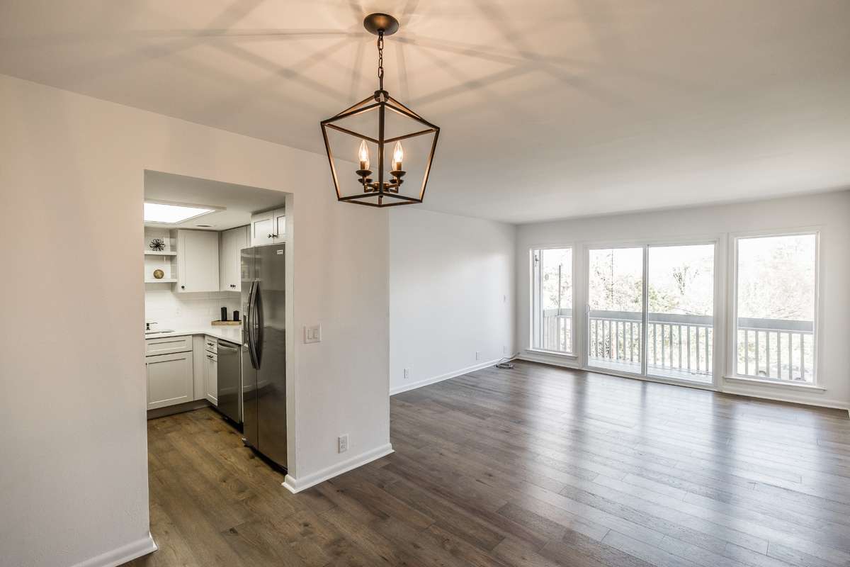 Enjoy the convenience of Belle Meade Highlands