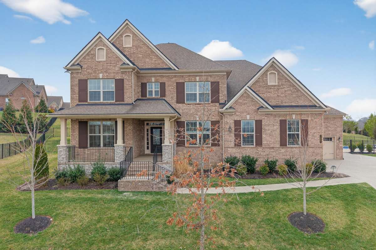 Welcome to 1007 Blaine Court in The Crest at Ladd Park!