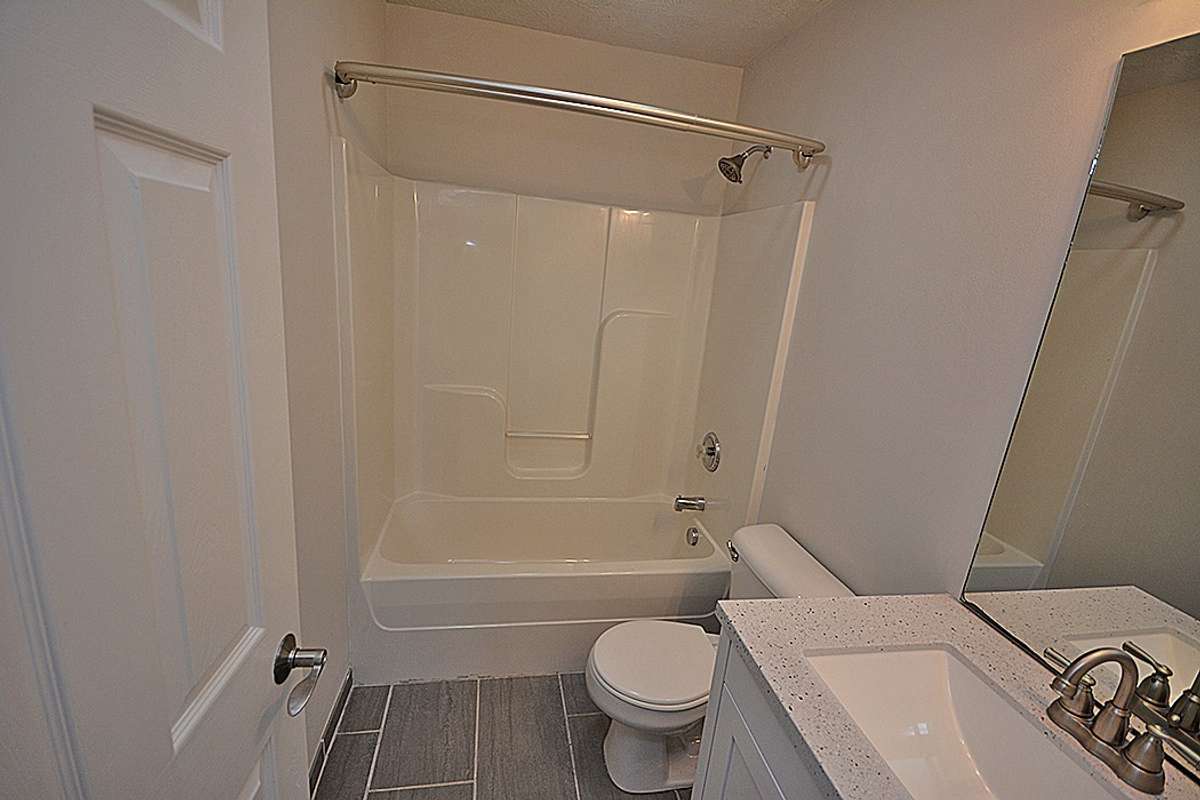 This is the bath for the second bedroom.