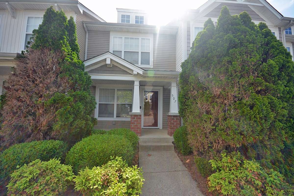 Welcome home to 507 Bradburn Village Cir.