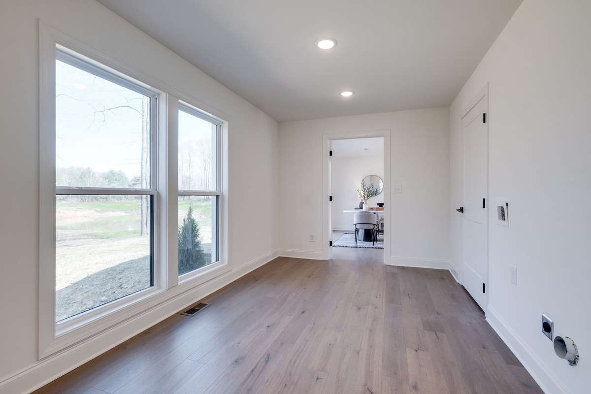 Large Utility Room
