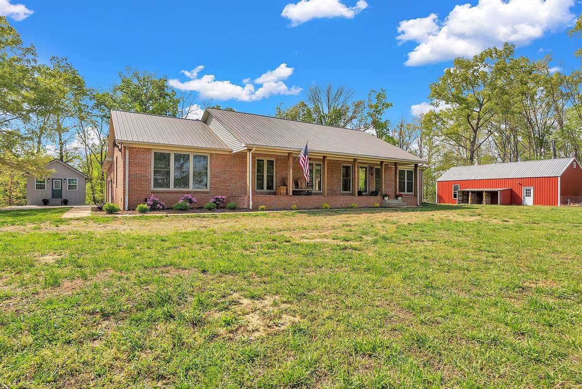 Welcome to 1819 Barker Rd This stunning brick ranch home. Prime Columbia location—minutes to GM & LG plants, 15-20 min to Franklin/Dave Ramsey HQ, 35-40 min to Nashville. Pure country charm!