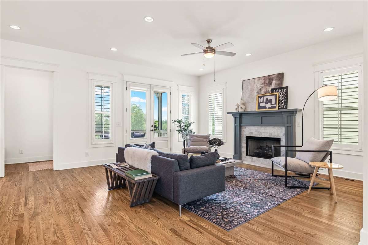 Spacious living room with fireplace