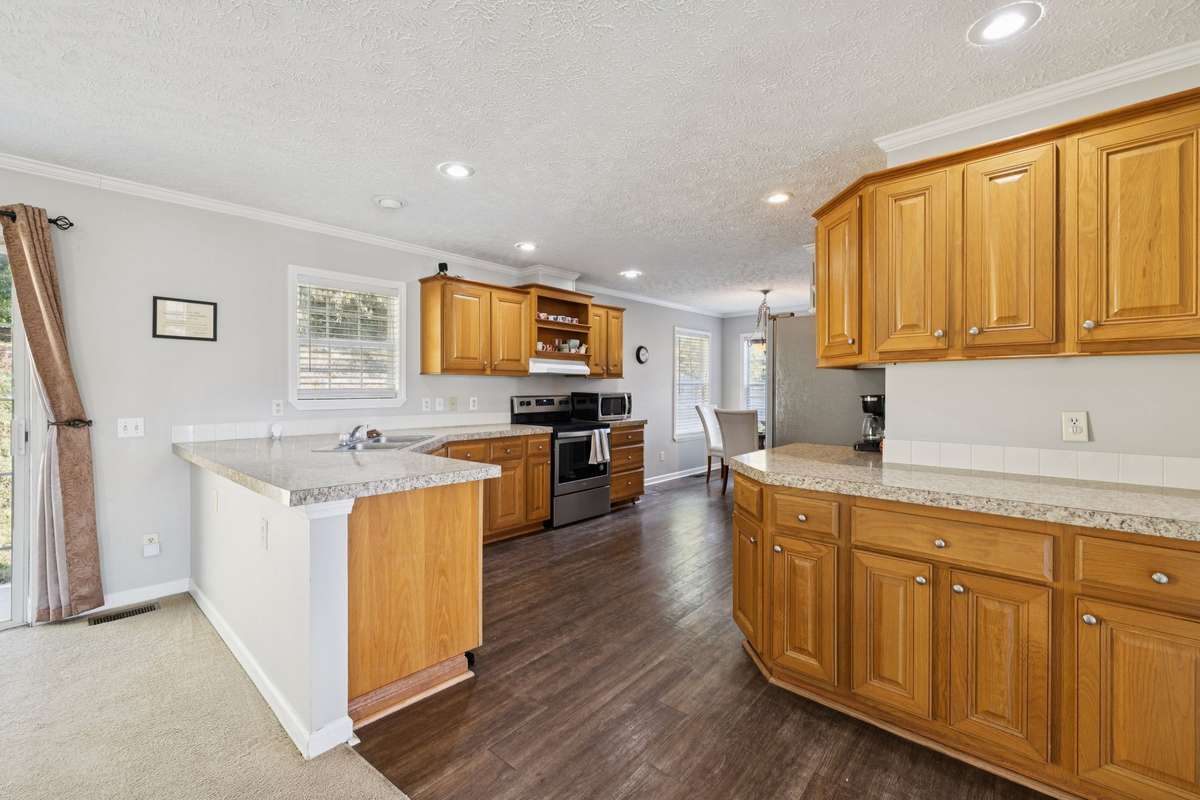 This bright kitchen creates a perfect blend of functionality.