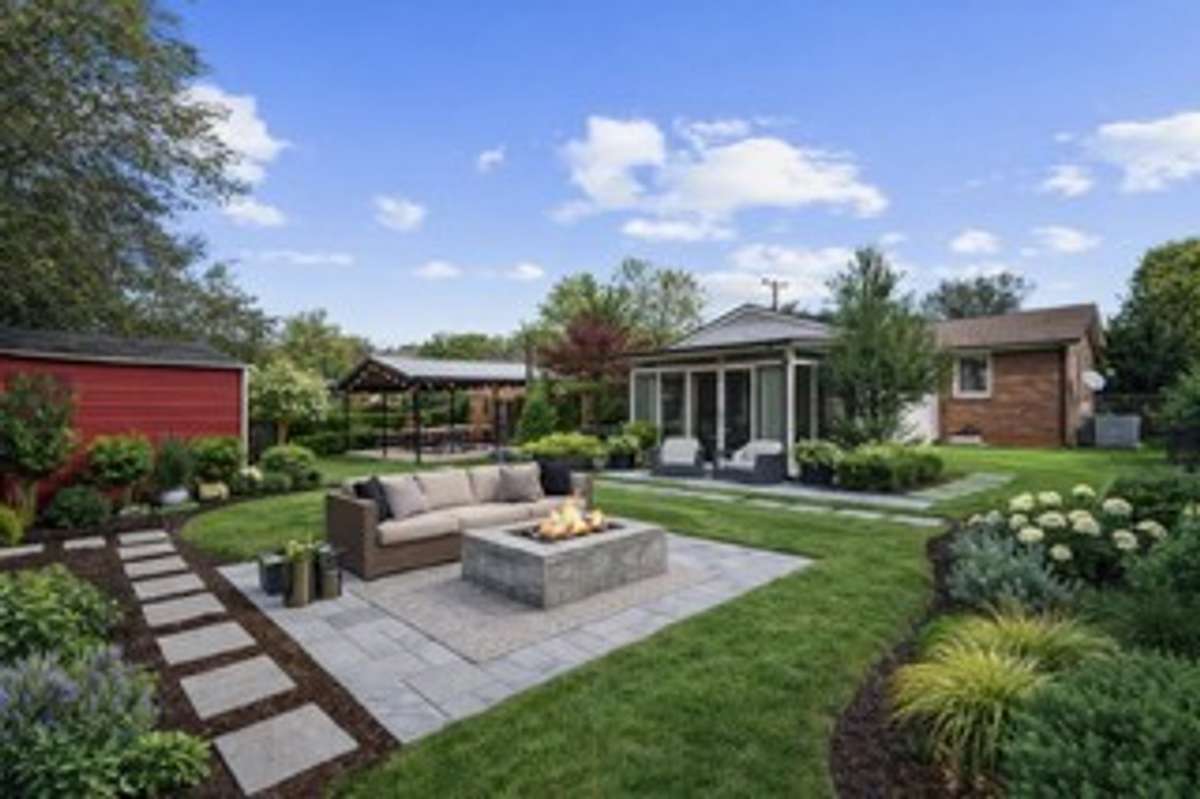 Virtual Staging