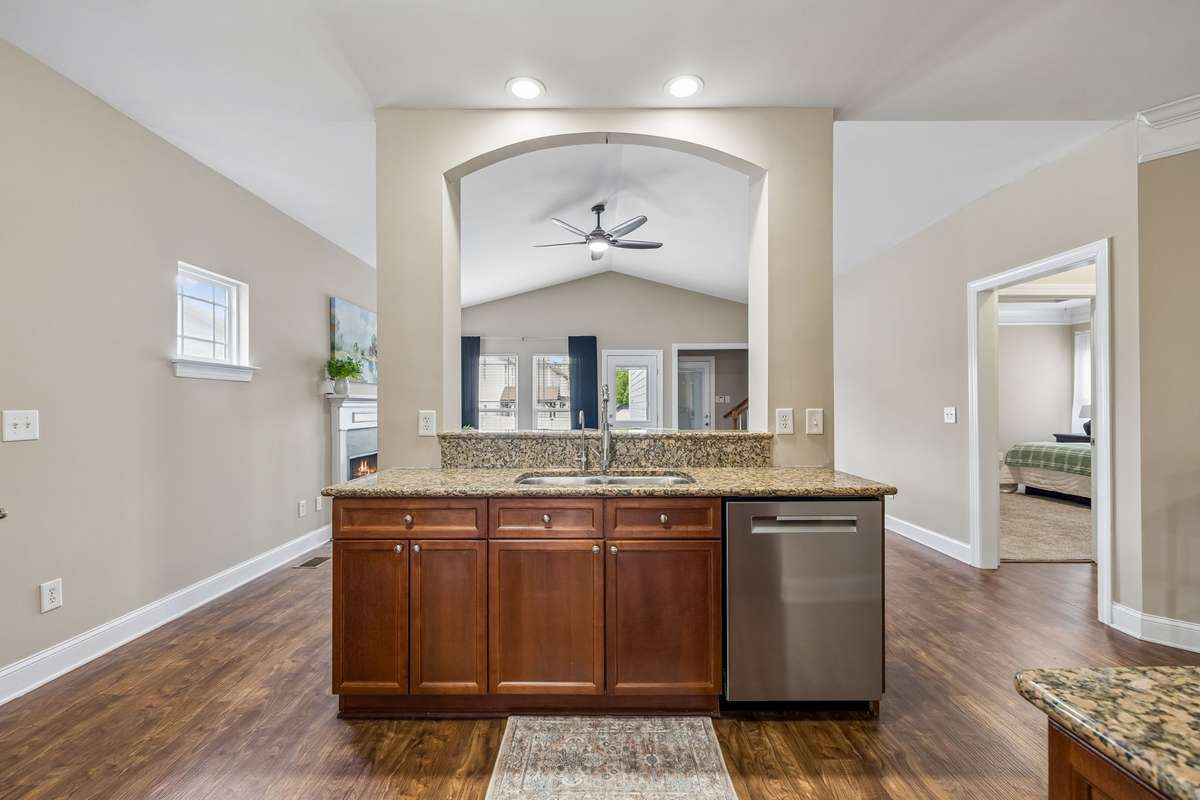 Great entertaining flow to living room