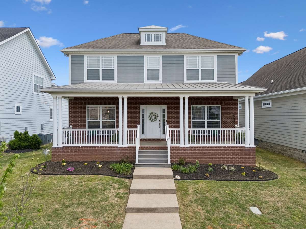 Beautiful Home - Ready for New Owners!
