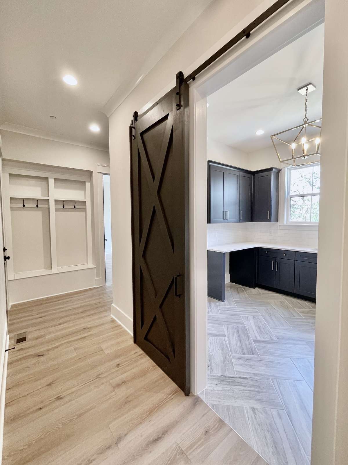 Work with a team of seasoned professionals w/ decades of experience in the industry & combine time-honored building techniques w/ the latest advancements in design to create the new home of your dreams that is as functional as it is beautiful.