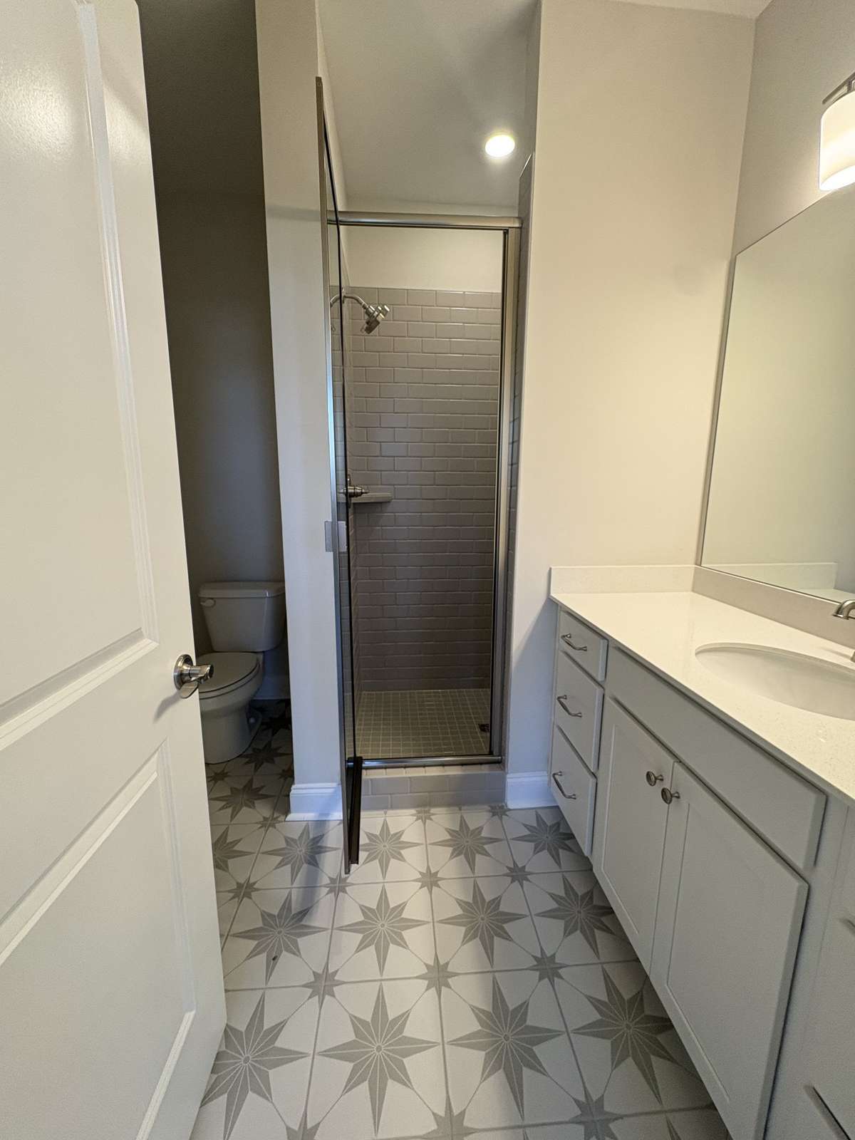Master walk in tile shower