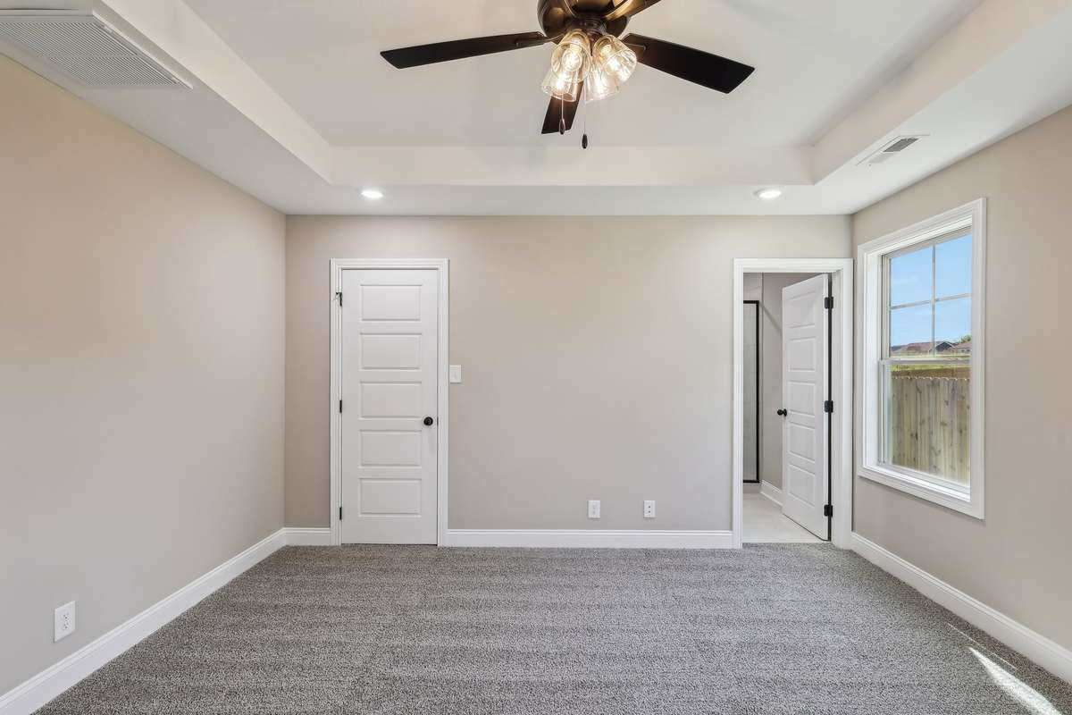Sample pictures from a previous build showing the Bailey Floor Plan. Materials and colors are subject to change without notice.