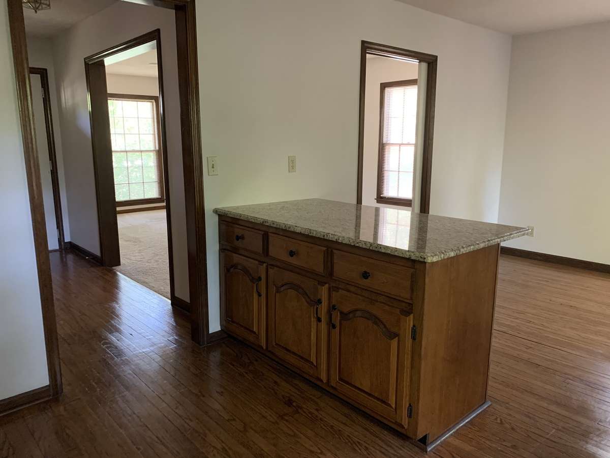 Kitchen island/Bar with Cabinets