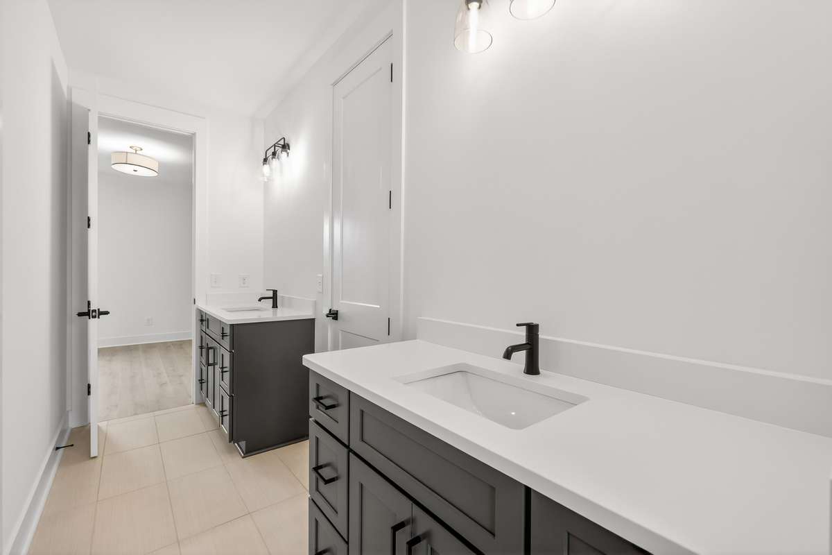 Jack and jill bathroom upstairs.
