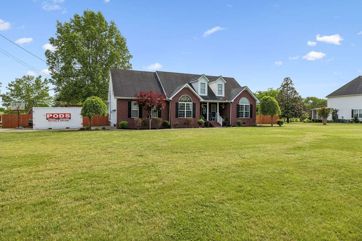Wide front yard and attractive exterior with plenty of room to enjoy.