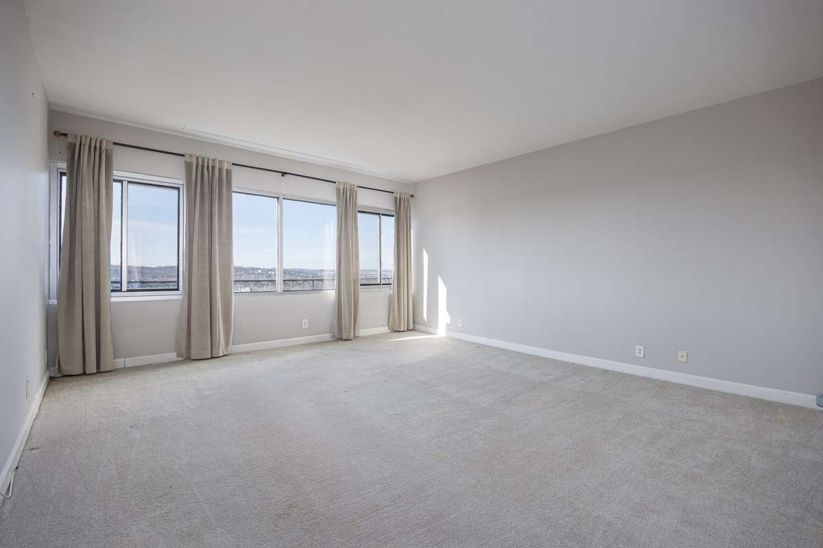 Same image without furniture