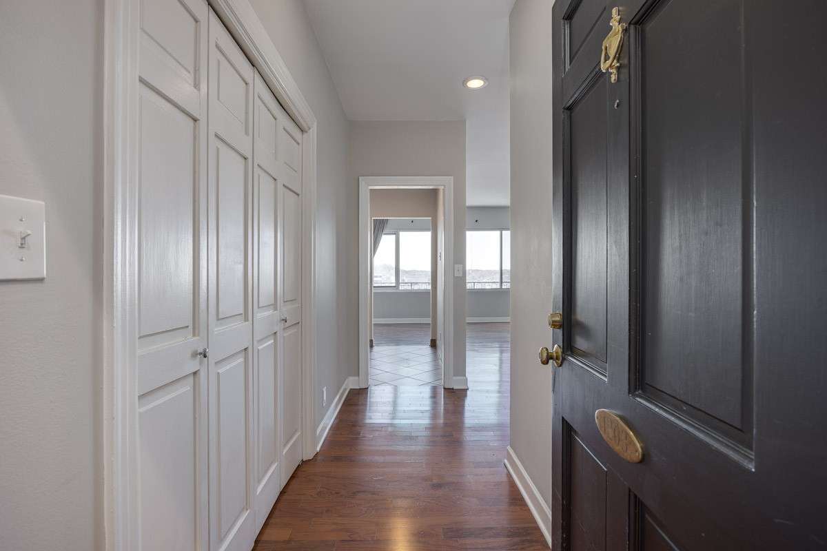 Come in! You are immediately greeted by the views from the large windows of your penthouse level