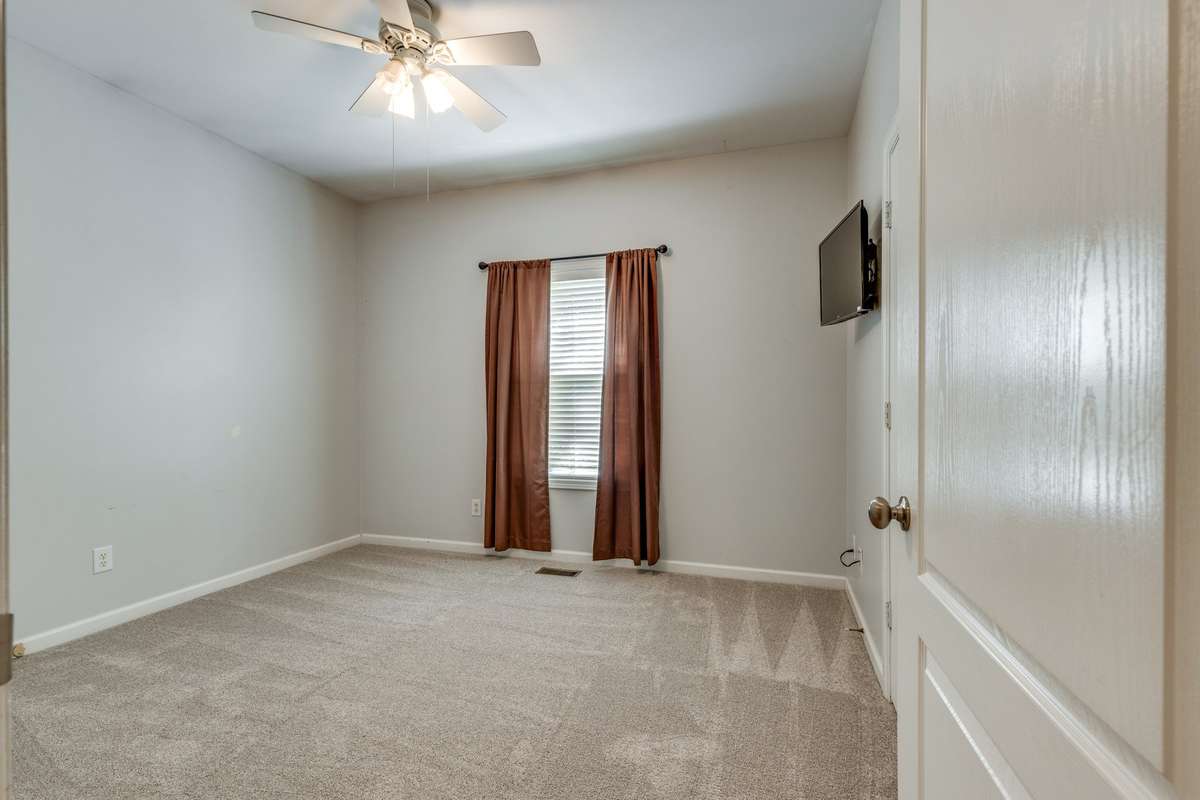 2nd Bedroom