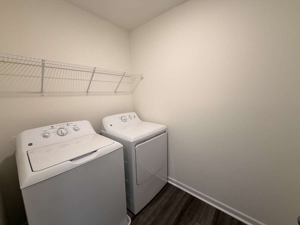 Walk in laundry room