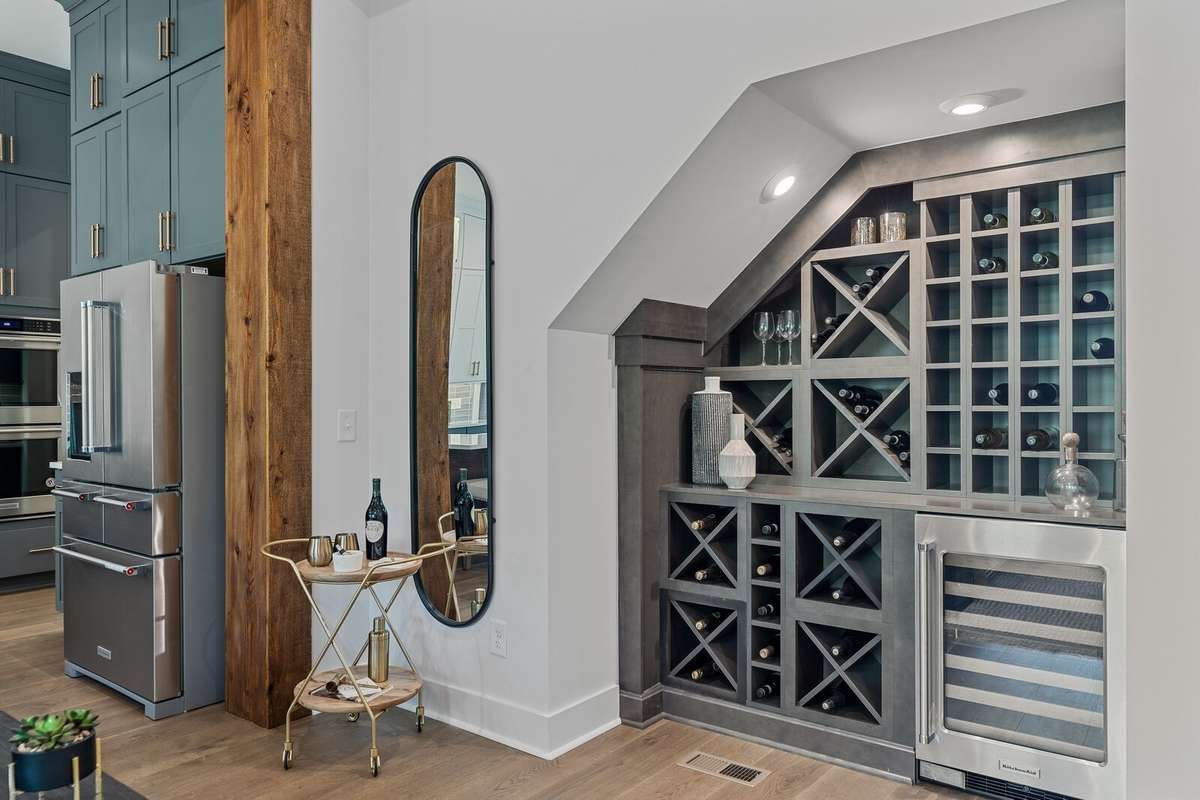Build the Ballentine plan! Home has not started construction yet and waiting for you to build it! Pick your plan & options & designer finishes!