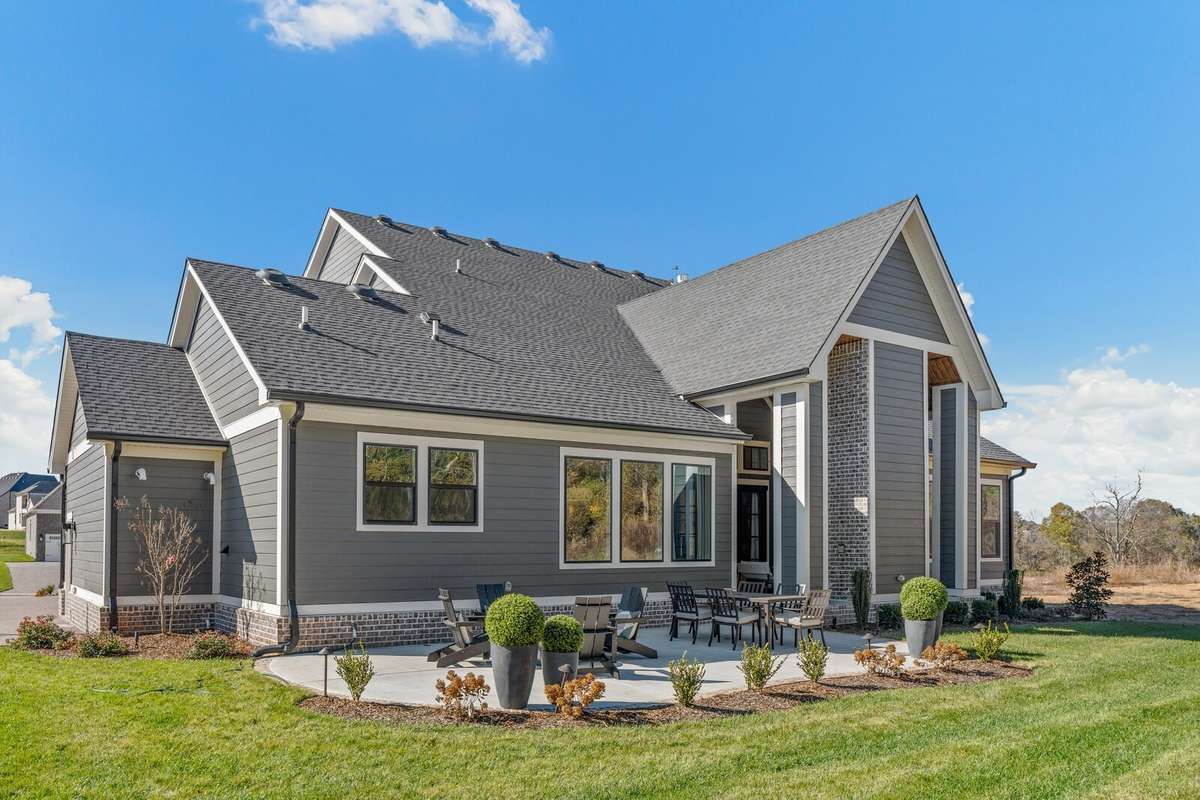Build the Belvidere plan! Home has not started construction yet and waiting for you to build it! Pick your plan & options & designer finishes!