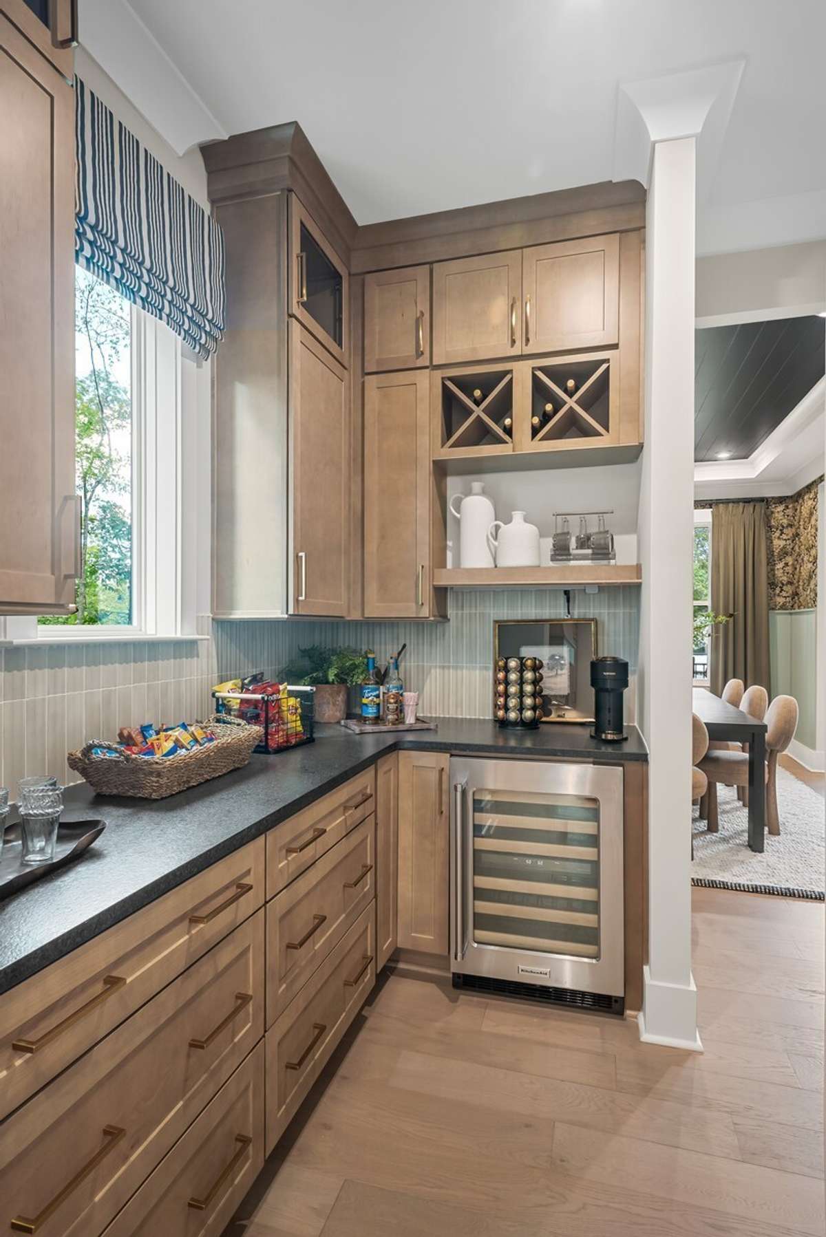 Build the Belterra plan! Home has not started construction yet and waiting for you to build it! Pick your plan & options & designer finishes!